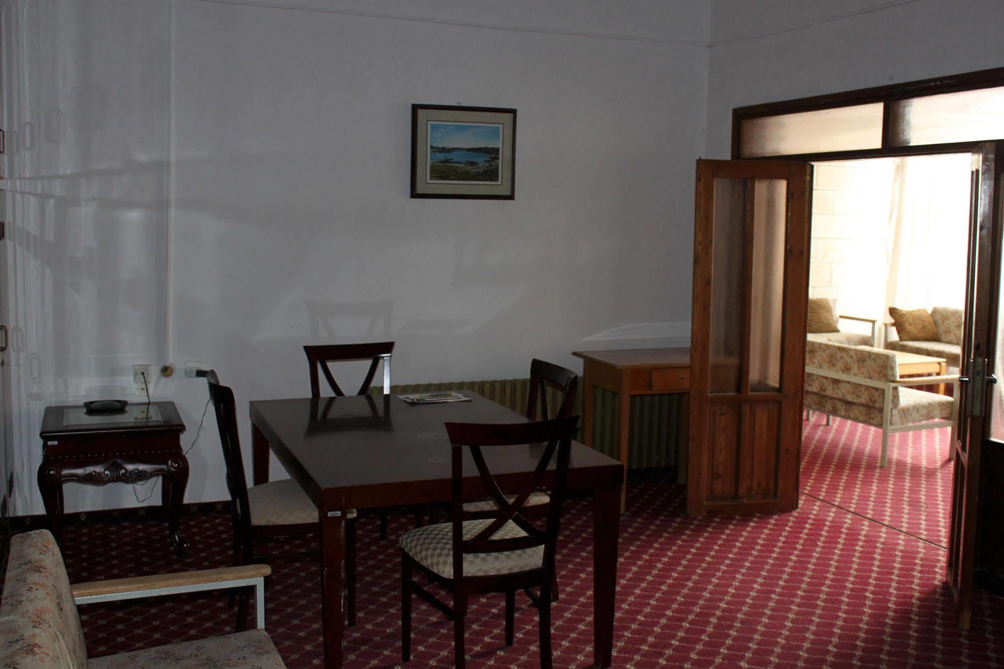 St Andrew’s Guesthouse Ramallah Eksteriør billede