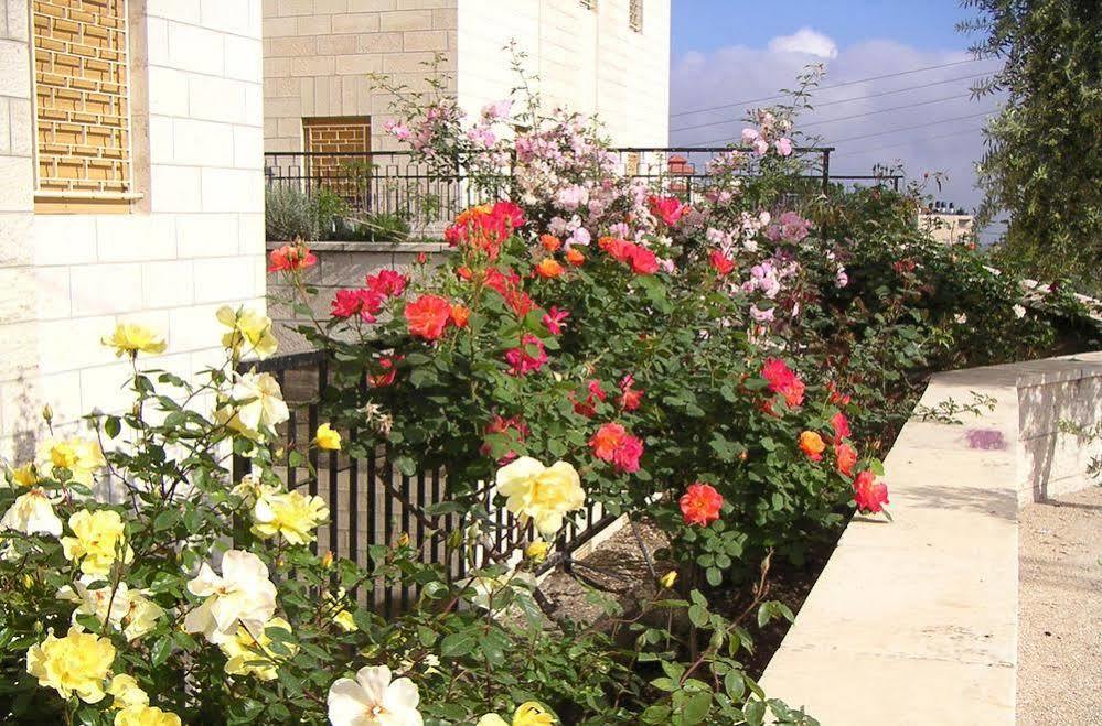 St Andrew’s Guesthouse Ramallah Eksteriør billede